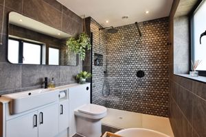 Photo 24- click for photo gallery